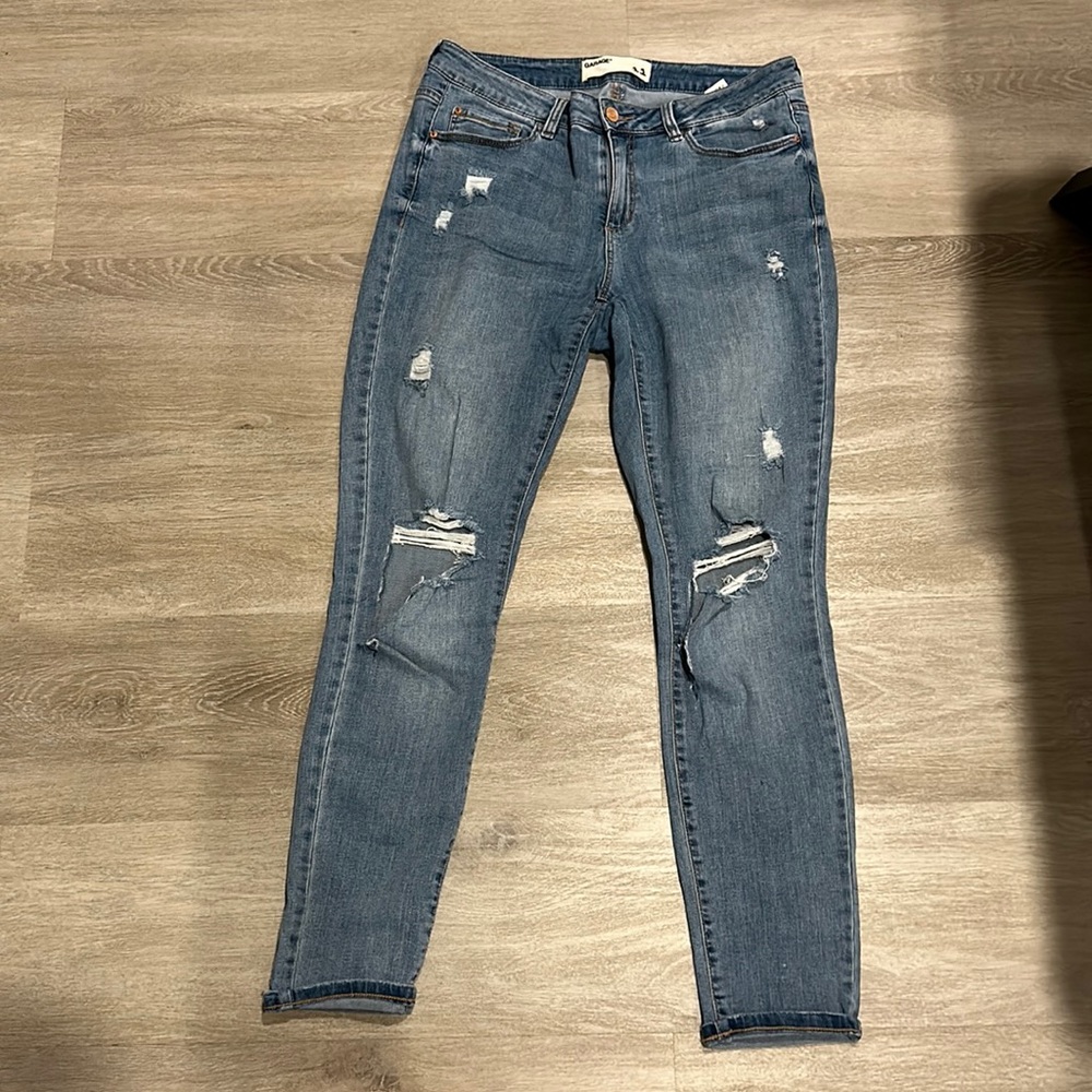 GARAGE RIPPED JEGGINGS